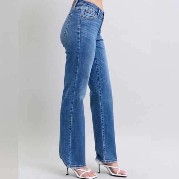 High Waist V- Front Vintage Wash Straight Jeans - Picture 8 of 16